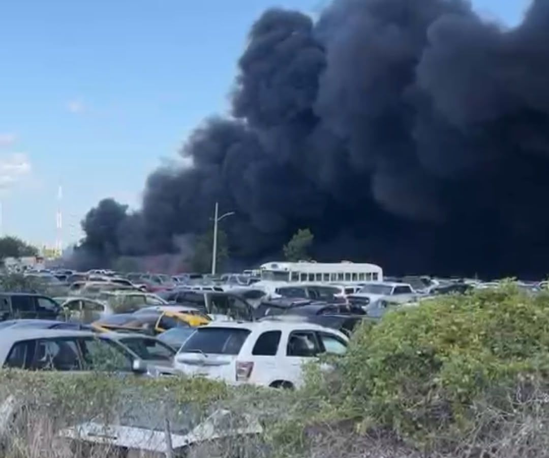 Se Registra Fuerte Incendio en Terrenos Baldíos de Reynosa, Tamaulipas